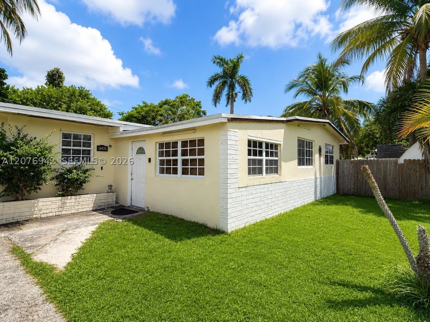 15465 SW 298th Ter, Homestead FL 33033