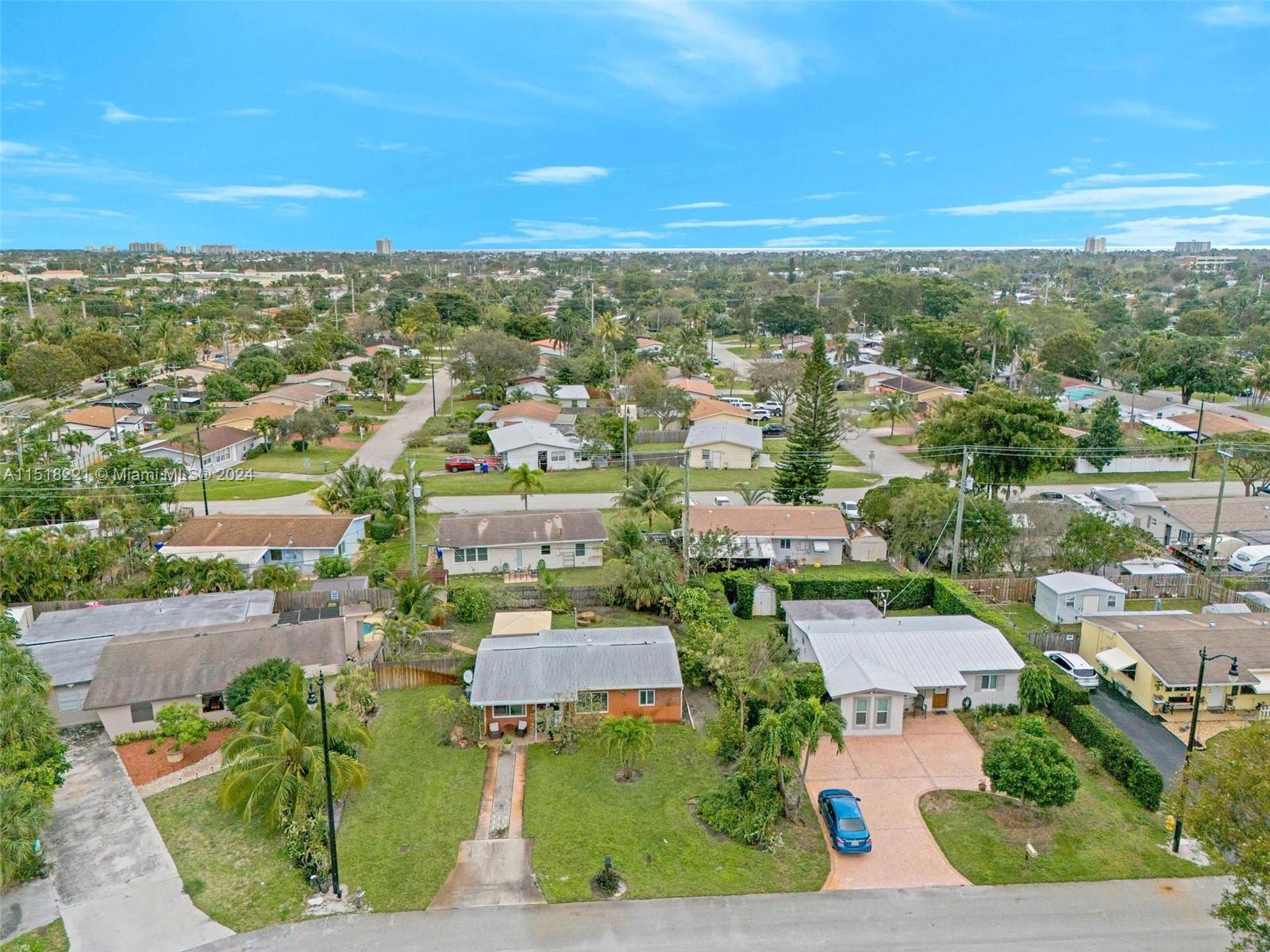 COLLIER MANOR 3RD ADD - Residential