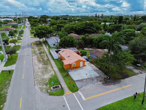 Photo of 2112 NW 5th St, Pompano Beach, FL 33069 (MLS # A11891828)