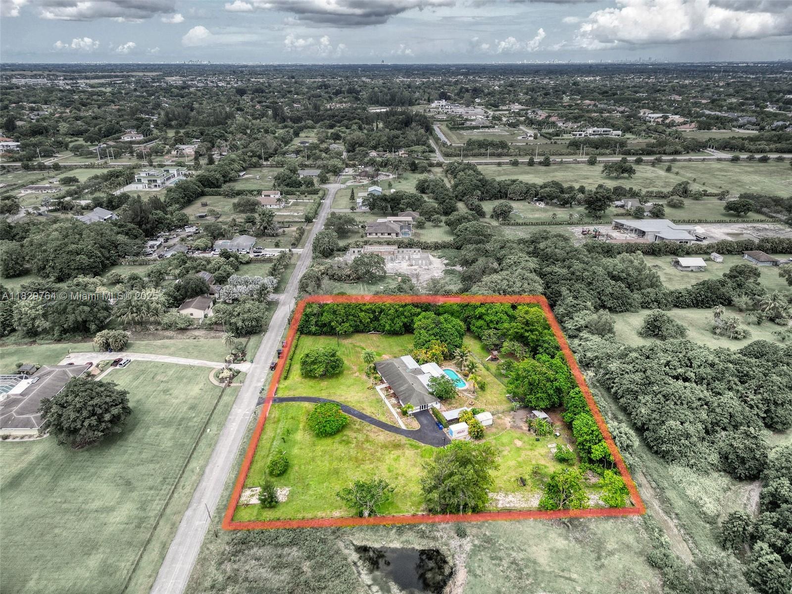 , Southwest Ranches, FL, 33331/$1,849,000 3 1963429947