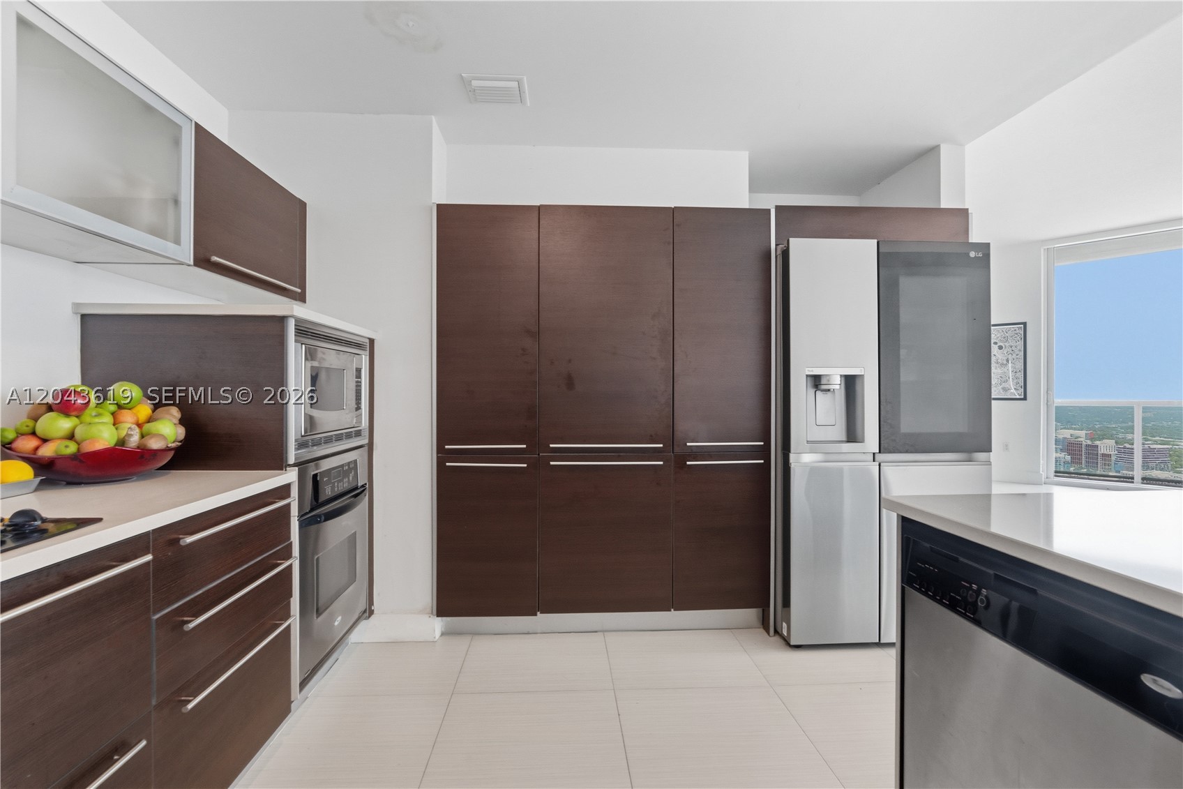 1900 N Bayshore Dr PH5006