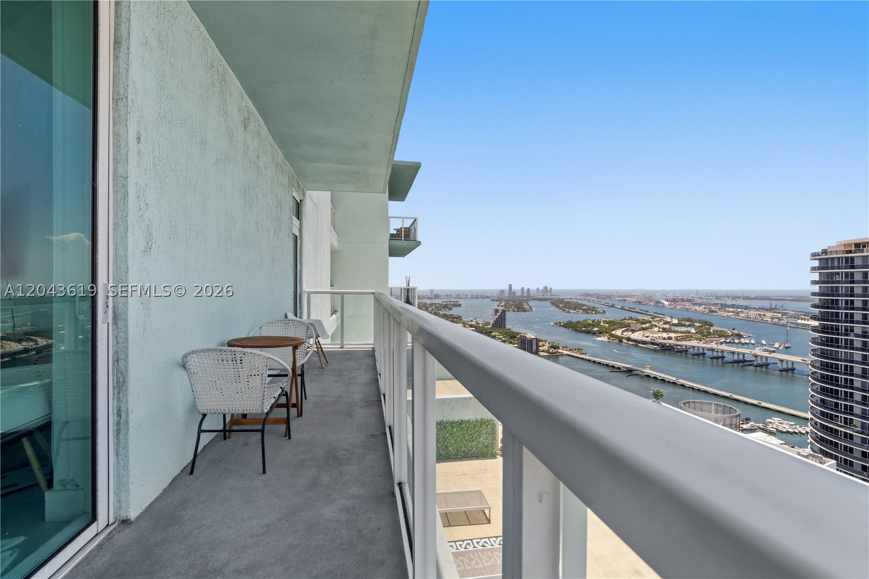 1900 N Bayshore Dr PH5006