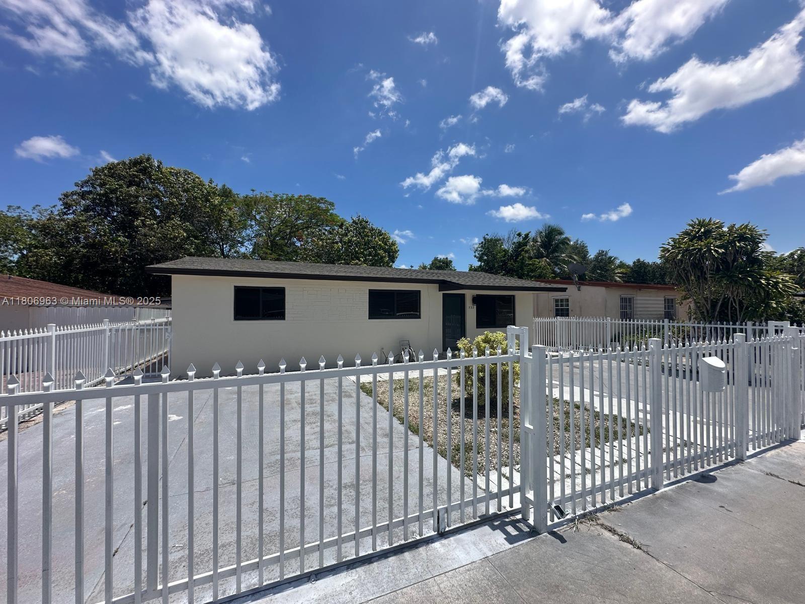 OPA LOCKA PL NO 3 - Residential