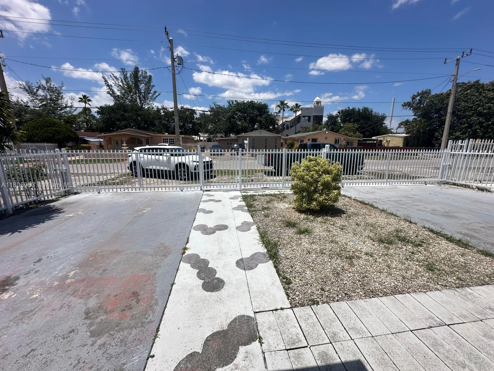OPA LOCKA PL NO 3 - Residential