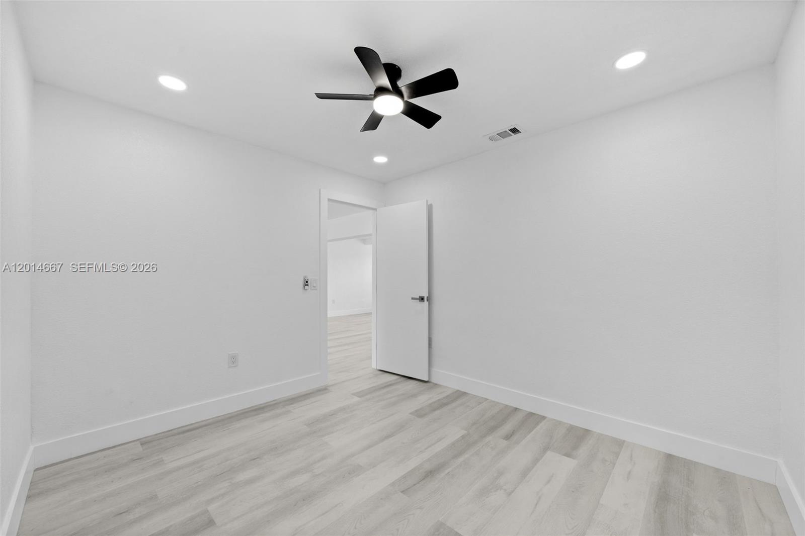 SUNRISE GOLF VILLAGE SEC - Residential