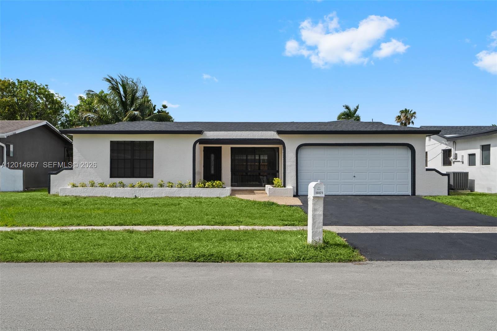 10171 NW 24th St