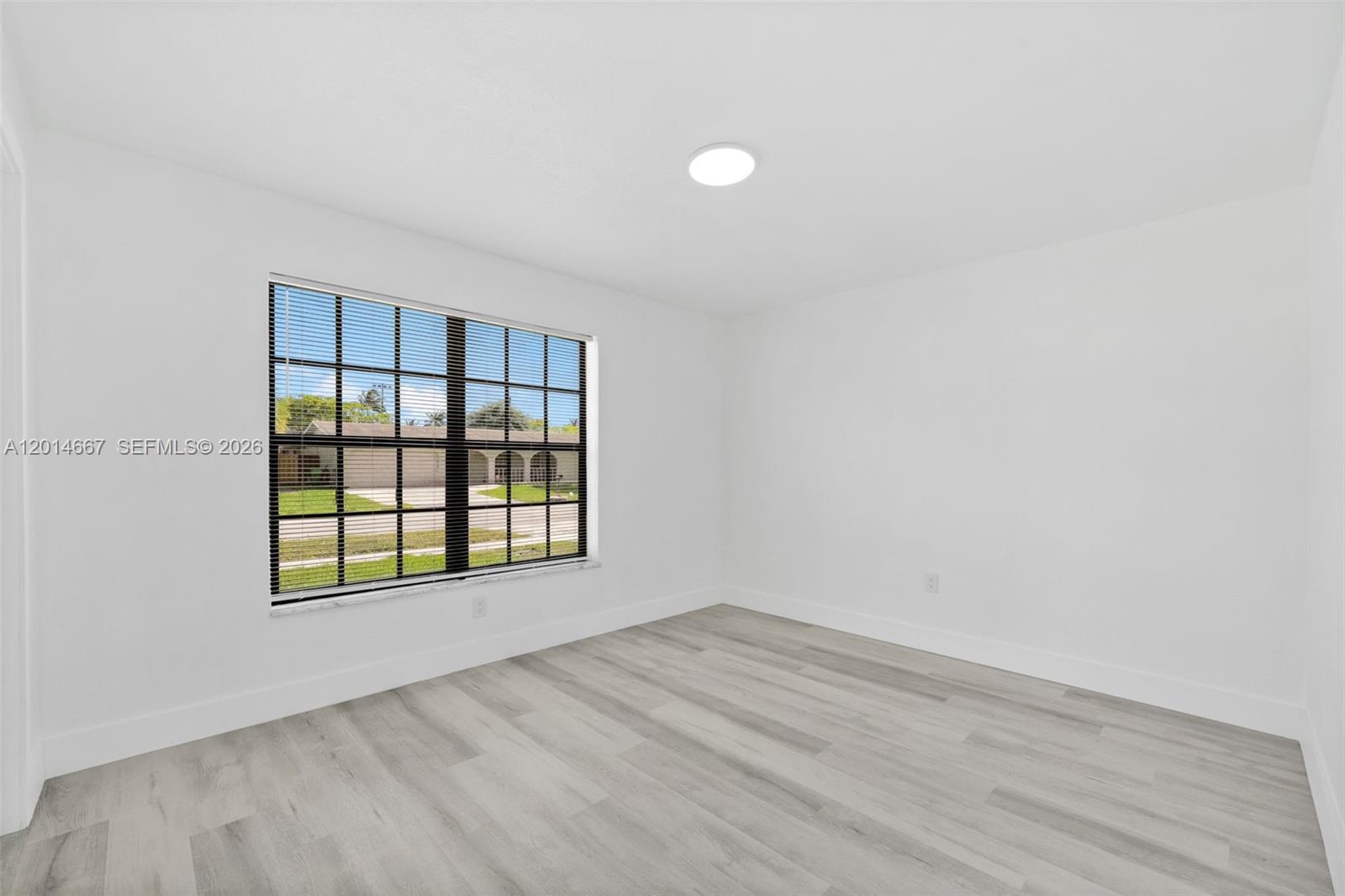 SUNRISE GOLF VILLAGE SEC - Residential