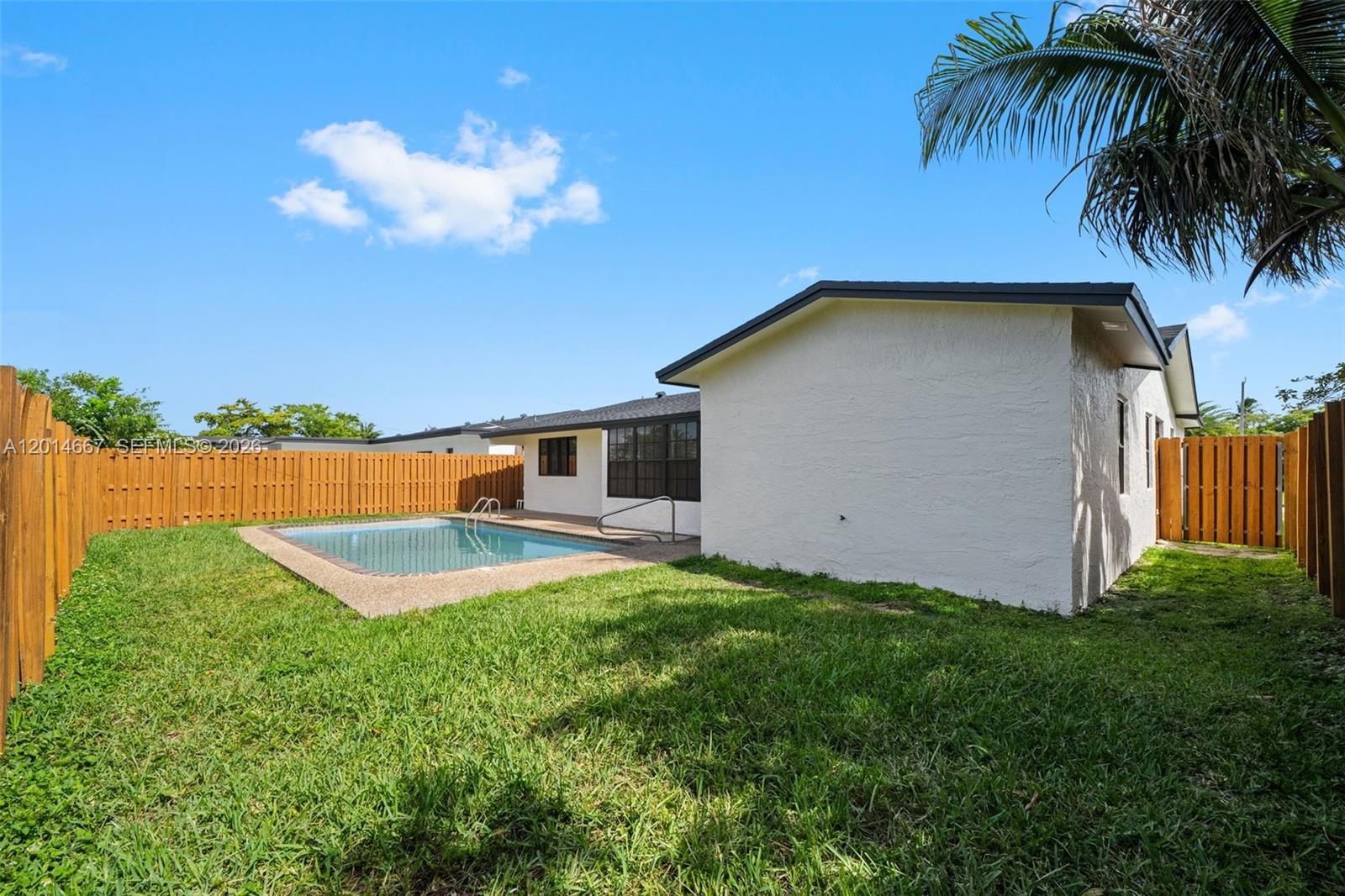 SUNRISE GOLF VILLAGE SEC - Residential
