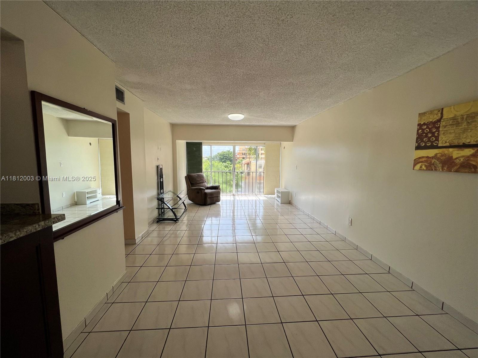 8887 Fontainebleau Blvd 302