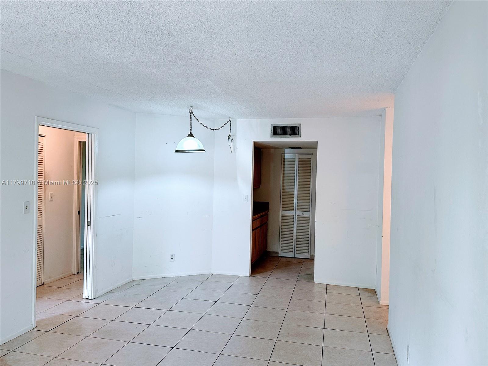 303 Gardens Dr 105