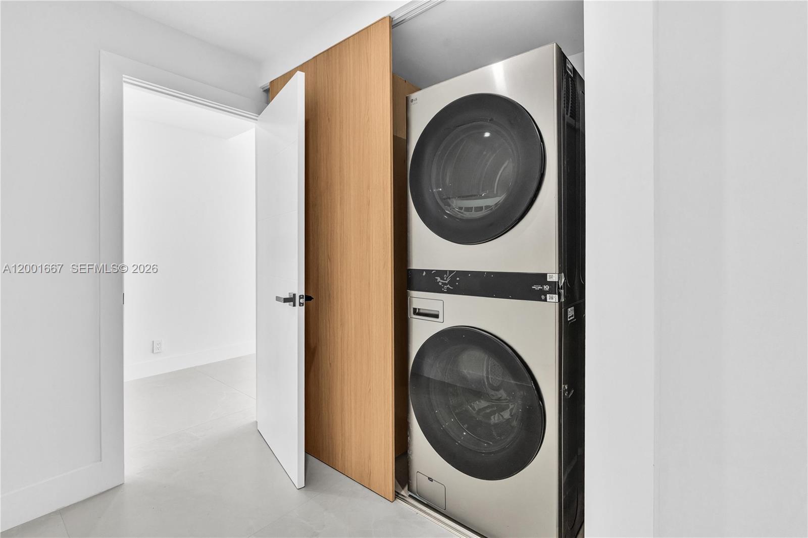 BANYAN OAKRIDGE PLAT - Residential Lease