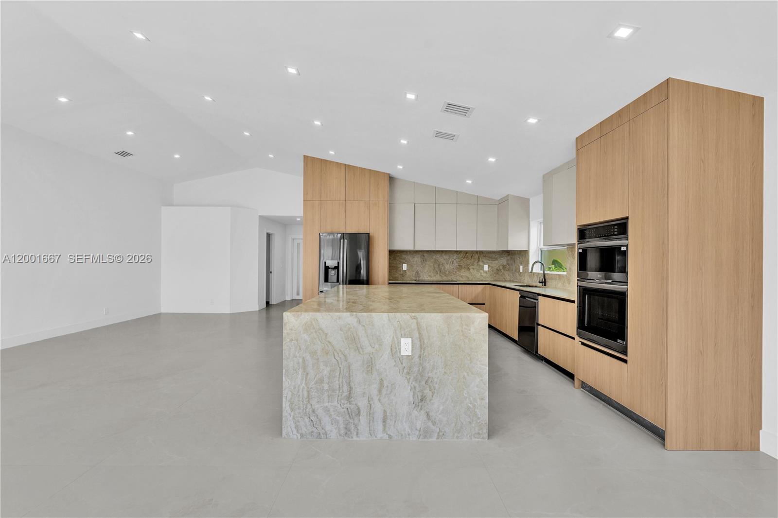 BANYAN OAKRIDGE PLAT - Residential Lease