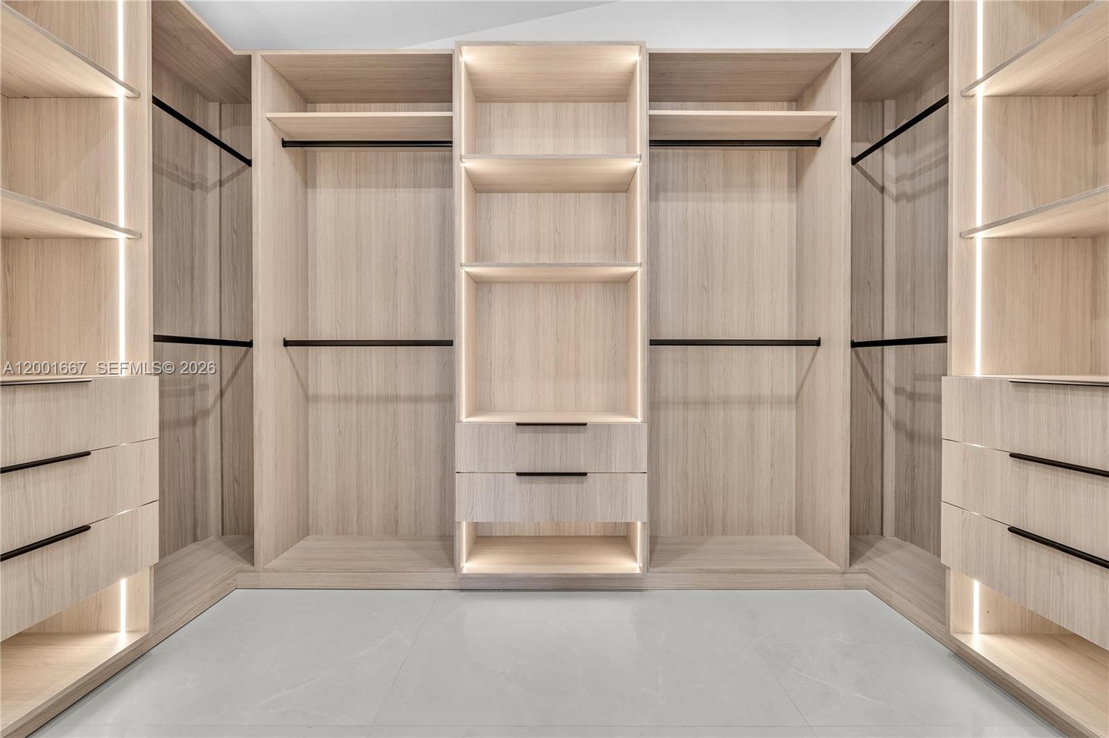 BANYAN OAKRIDGE PLAT - Residential Lease