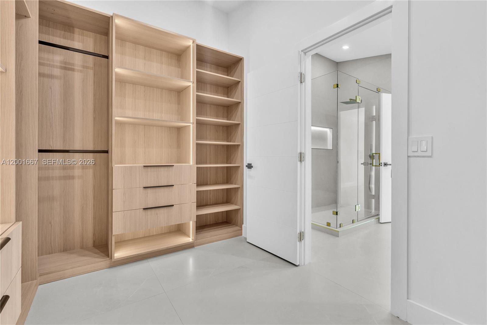 BANYAN OAKRIDGE PLAT - Residential Lease