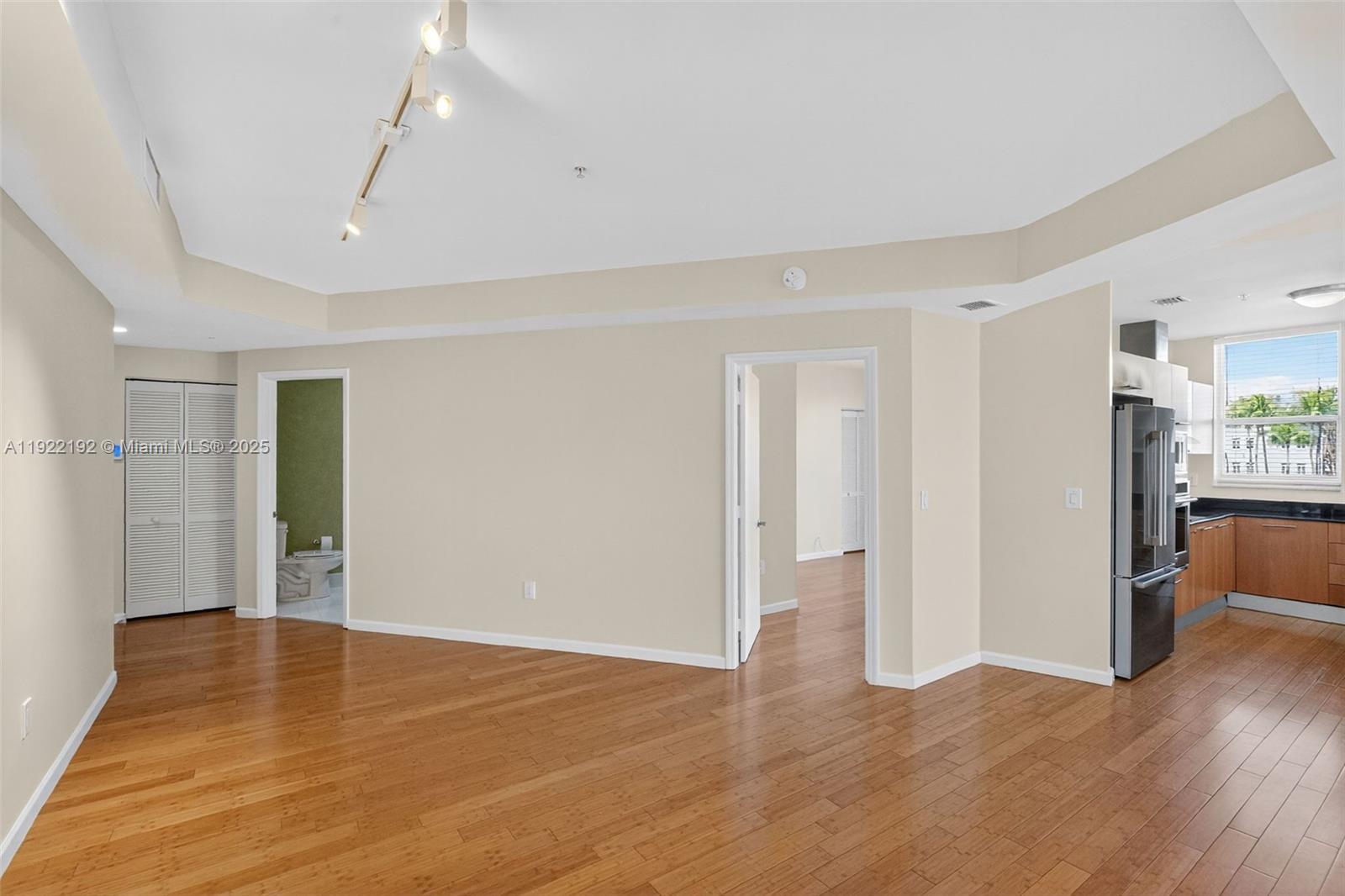 NAUTICA CONDO - Residential