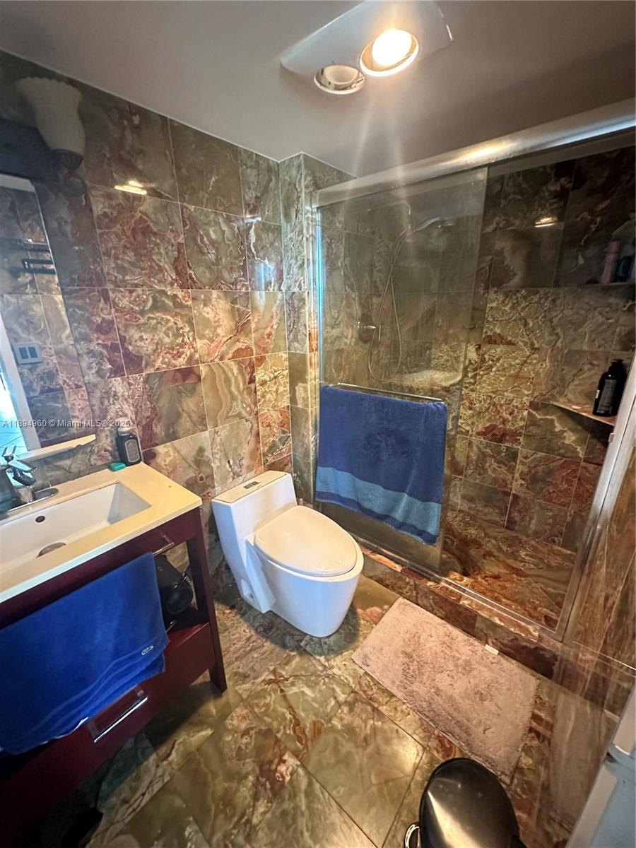 ARLEN HOUSE EAST CONDO - Residential