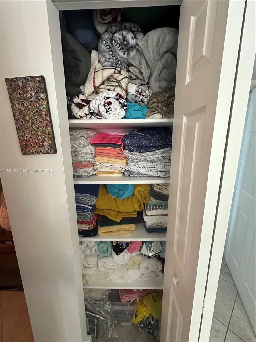 ARLEN HOUSE EAST CONDO - Residential