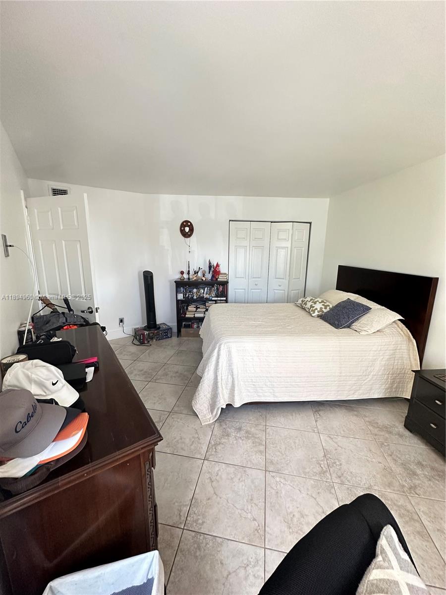 ARLEN HOUSE EAST CONDO - Residential