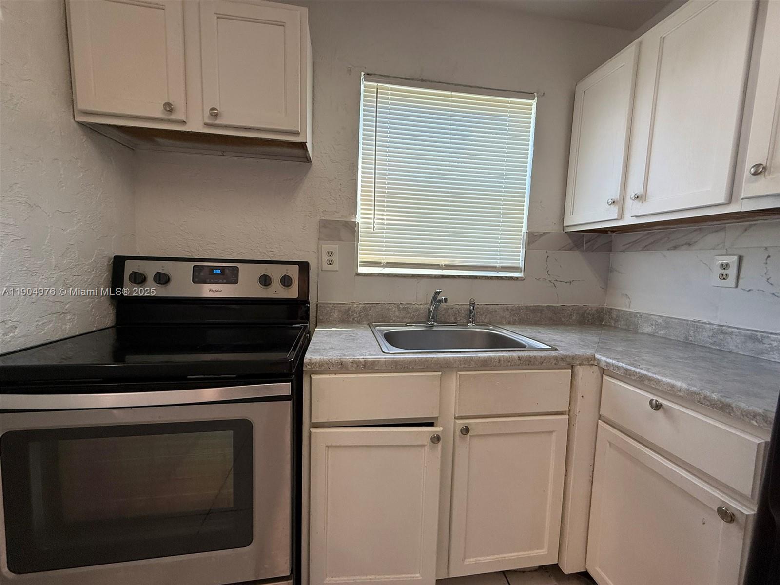 ROCK HILL SEC - Residential Lease