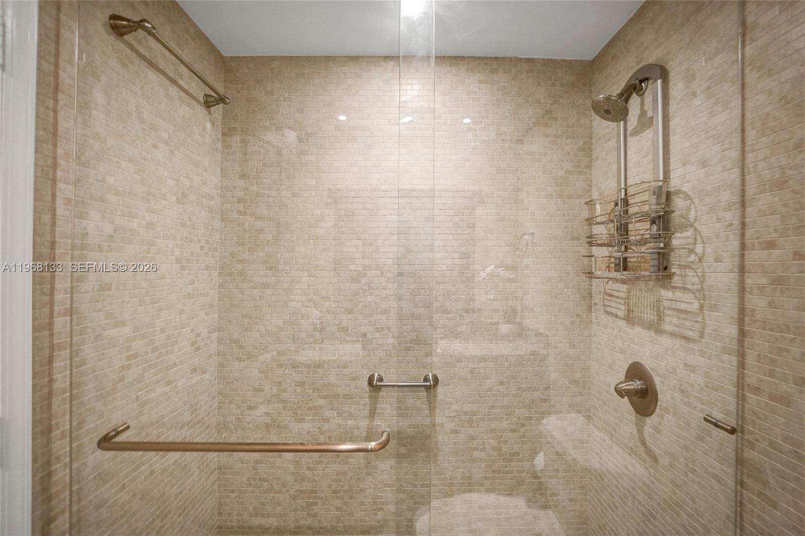 WASHINGTON PALMS CONDO - Residential