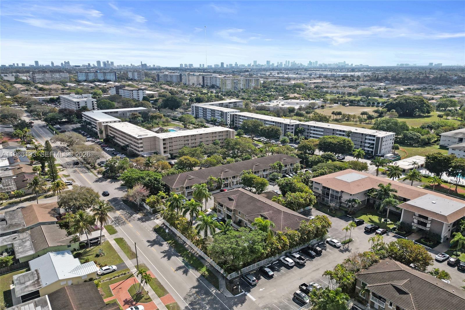 WASHINGTON PALMS CONDO - Residential