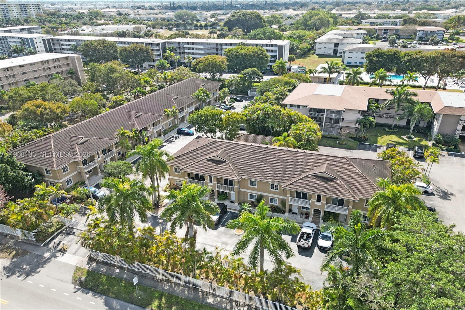 WASHINGTON PALMS CONDO - Residential