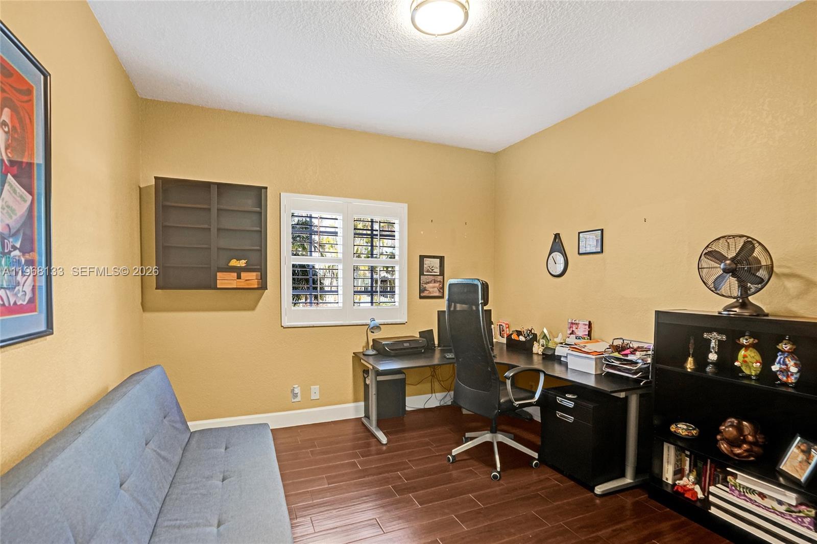 WASHINGTON PALMS CONDO - Residential