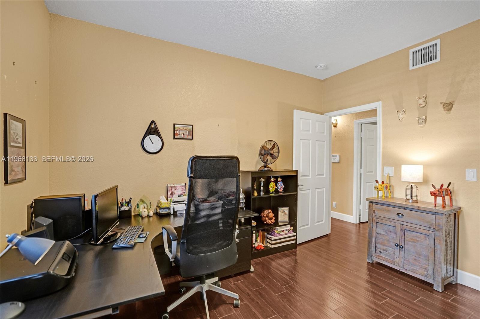 WASHINGTON PALMS CONDO - Residential