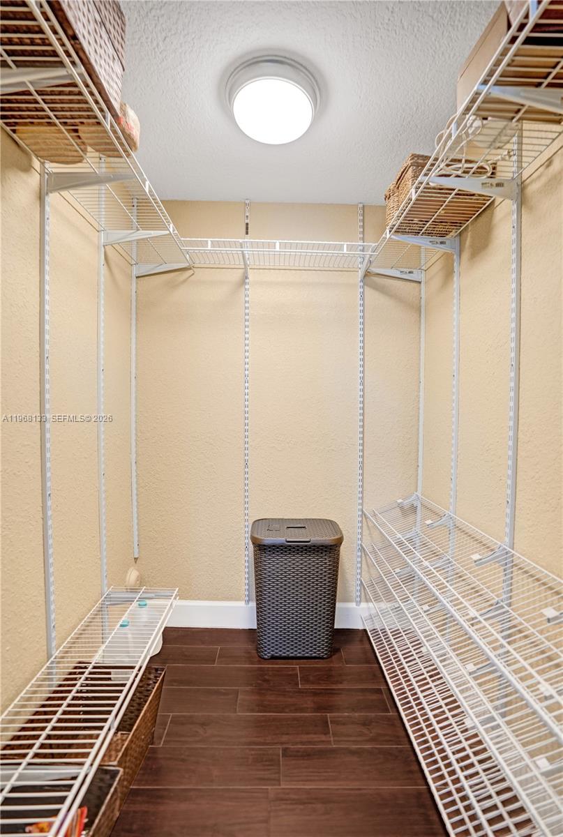 WASHINGTON PALMS CONDO - Residential