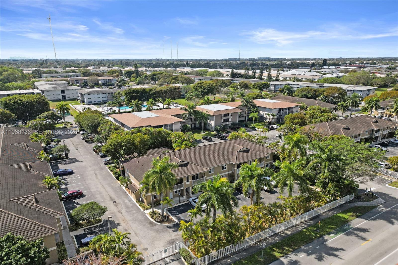 WASHINGTON PALMS CONDO - Residential