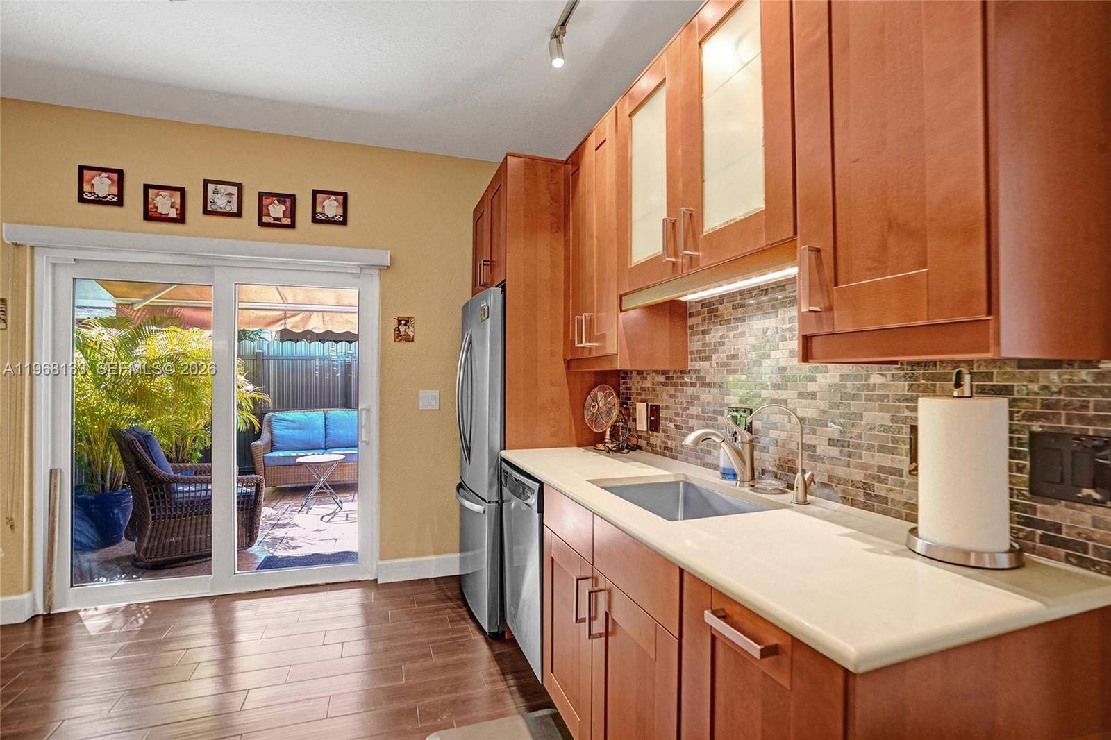 WASHINGTON PALMS CONDO - Residential