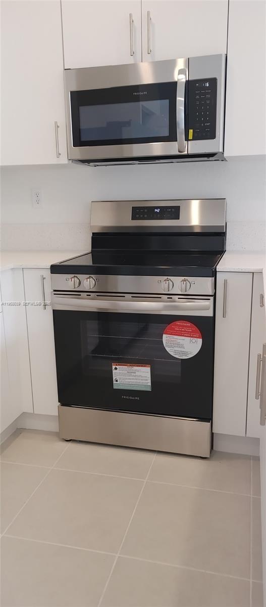 LOS CAYOS - Residential Lease