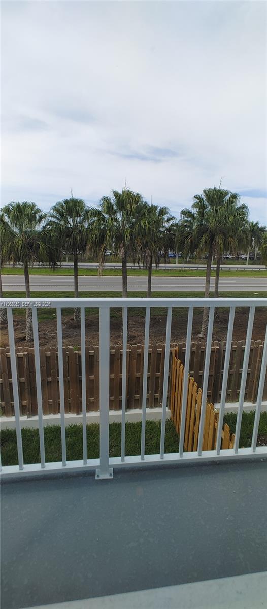 LOS CAYOS - Residential Lease