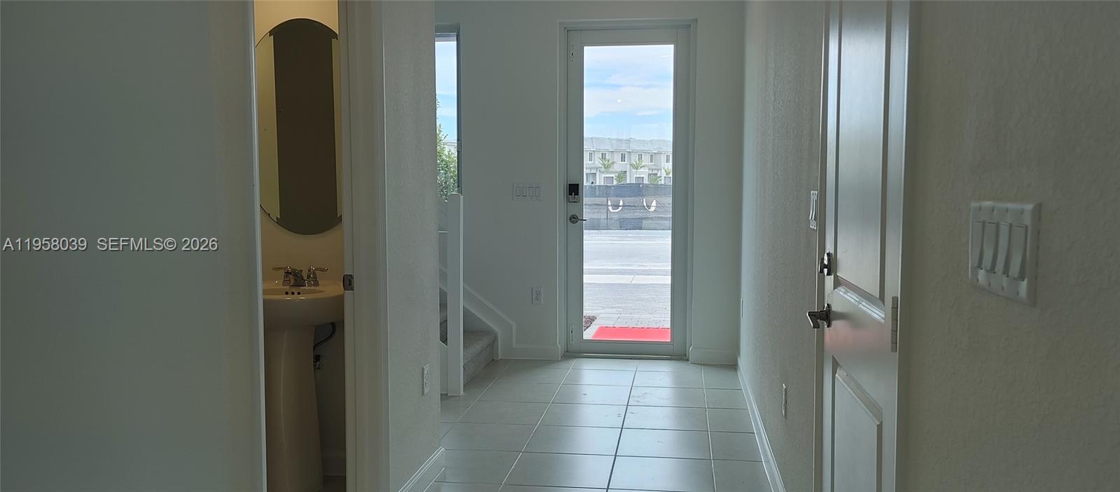 LOS CAYOS - Residential Lease