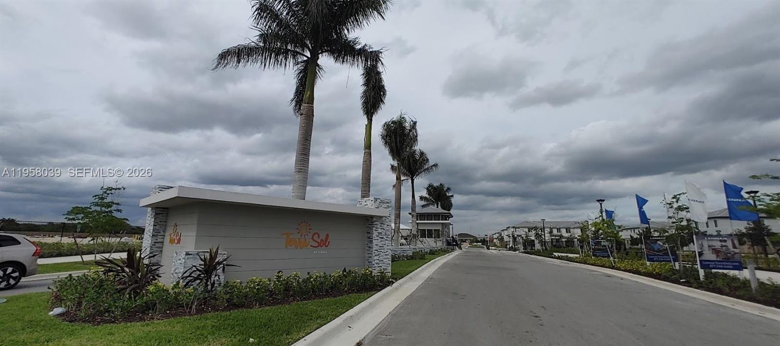 LOS CAYOS - Residential Lease