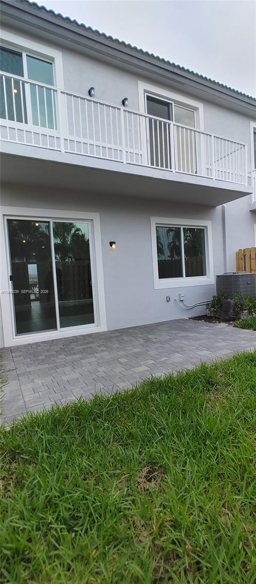 LOS CAYOS - Residential Lease