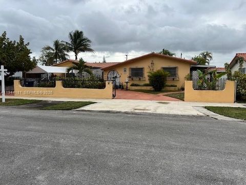 9832 SW 27th Ter Miami FL 33165