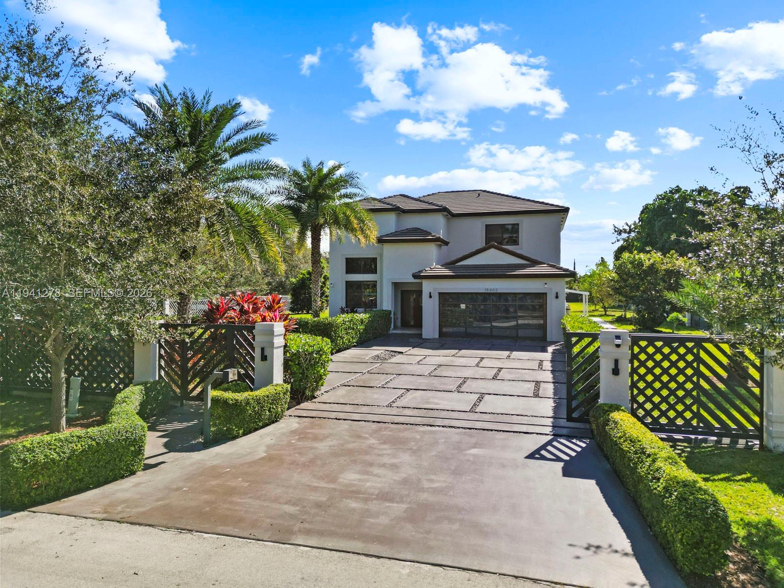 REDLAND ACRES AVOCADO HOM - Residential