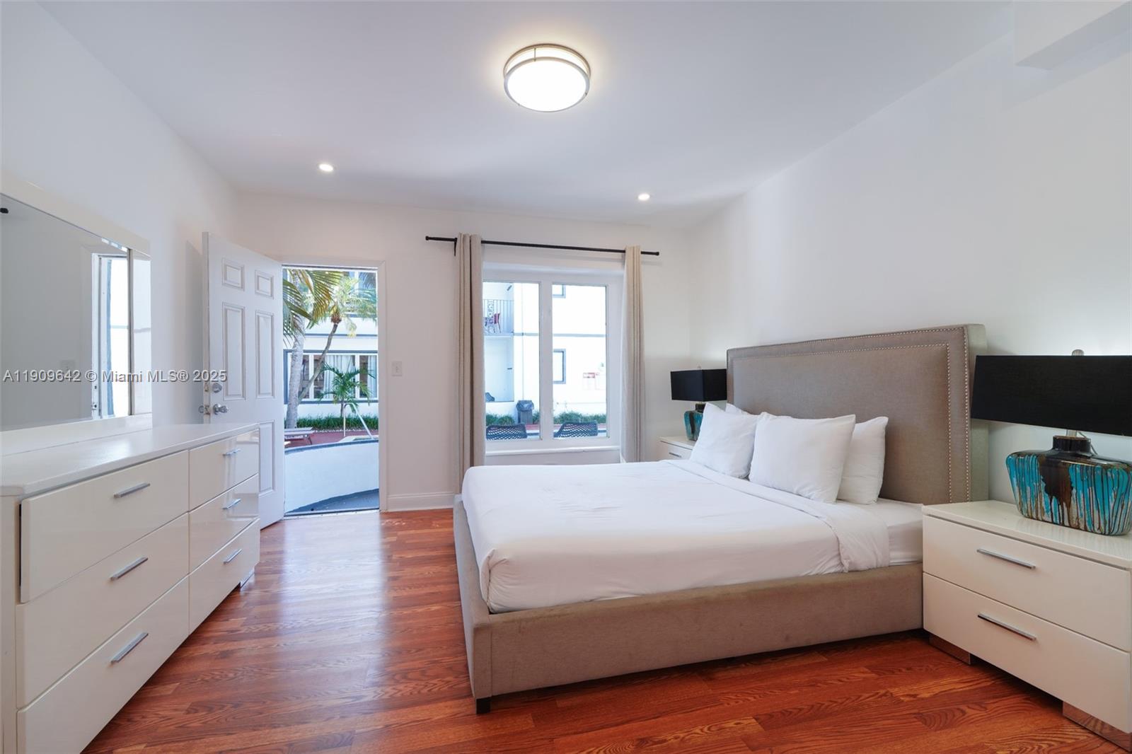 LINCOLN SUB - Residential Lease