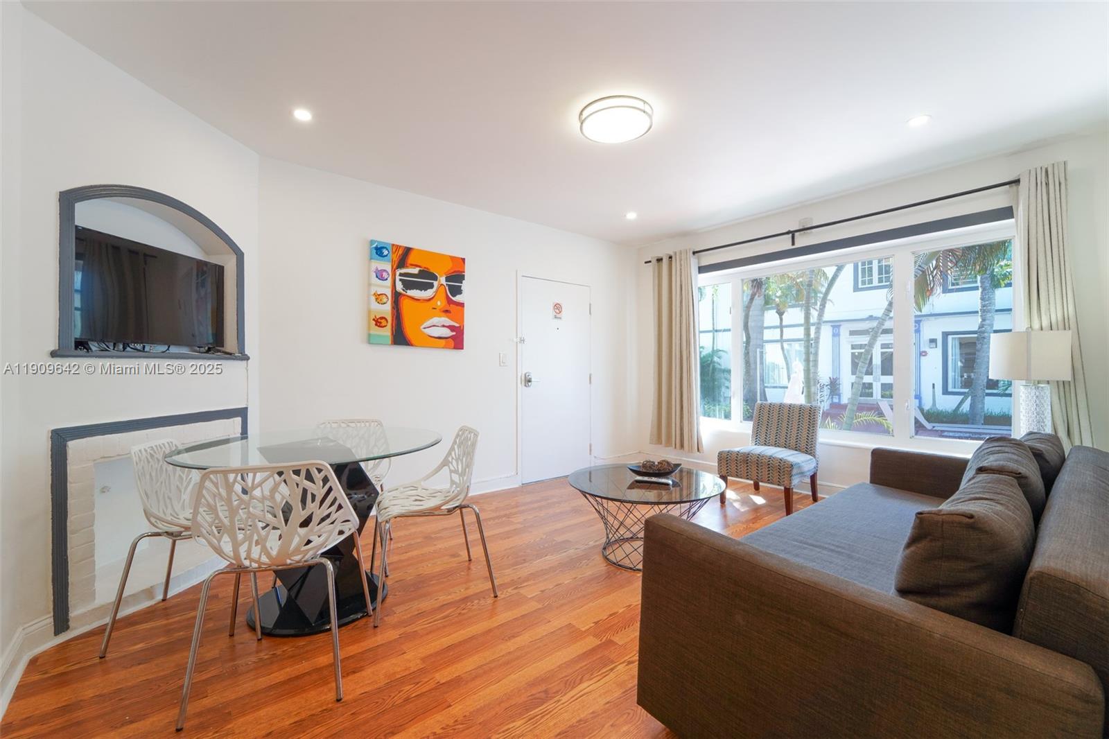 LINCOLN SUB - Residential Lease