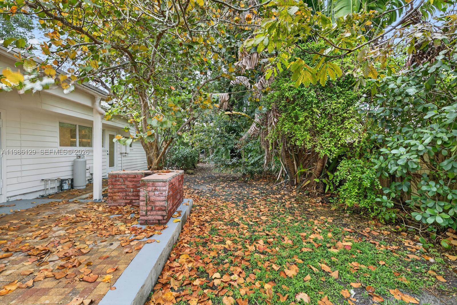 BIRD ROAD ESTATES - Residential