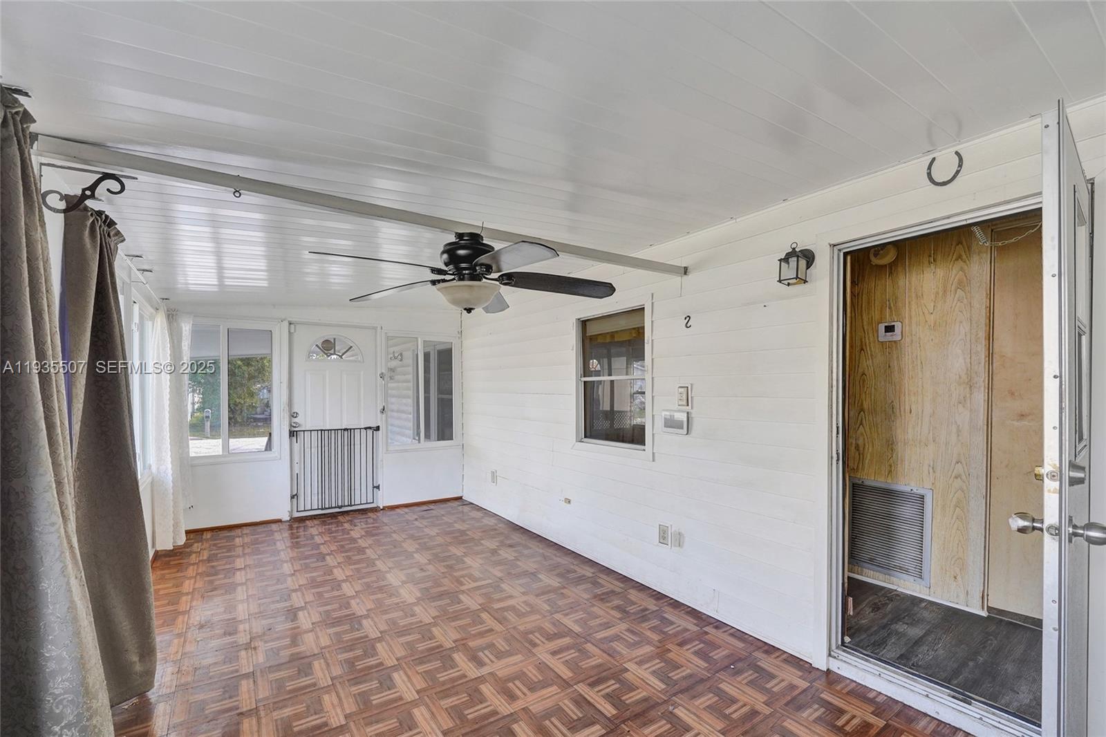 SUNSHINE CITY - Residential