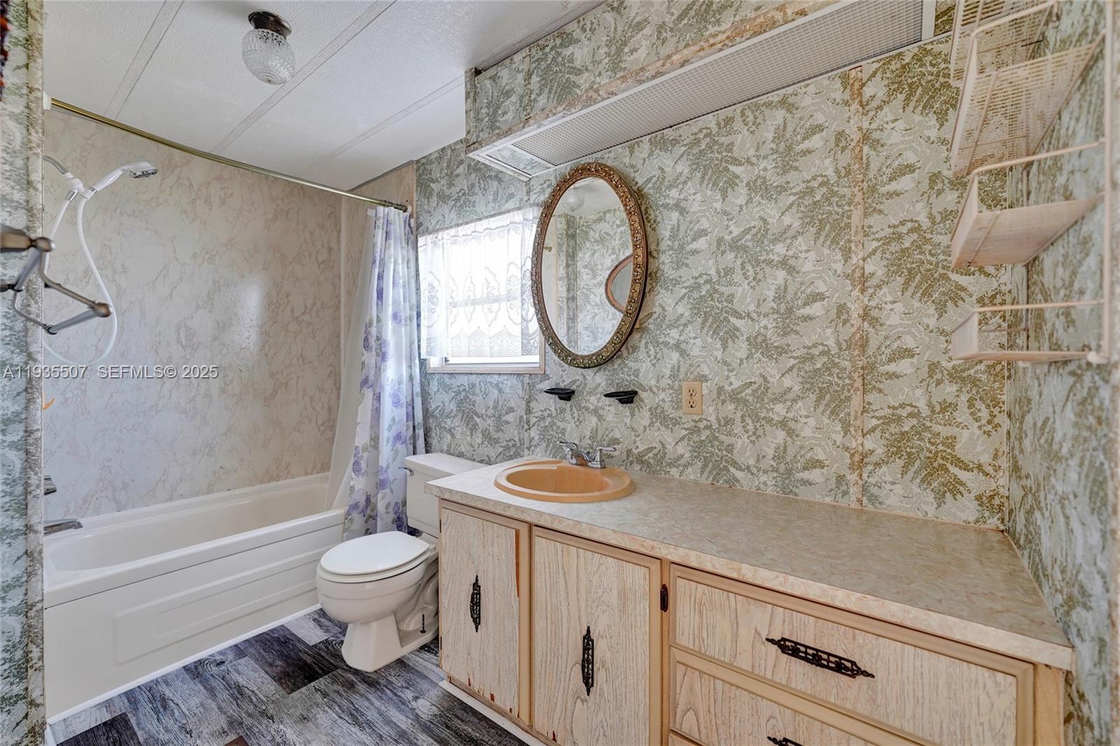 SUNSHINE CITY - Residential