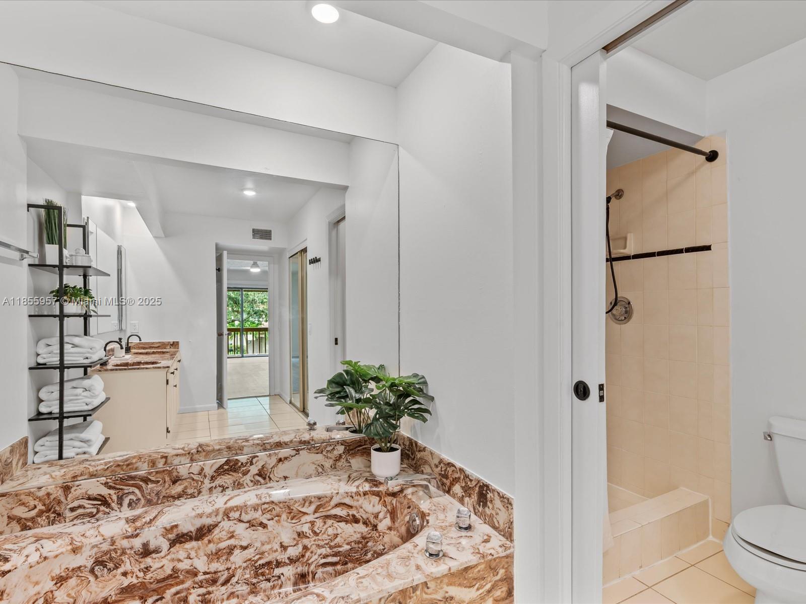 TOWNHOUSES OF EMERALD HIL - Residential Lease