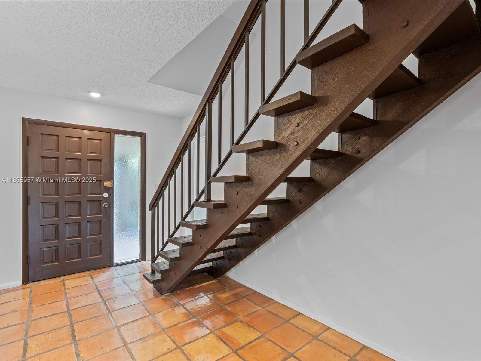 TOWNHOUSES OF EMERALD HIL - Residential Lease