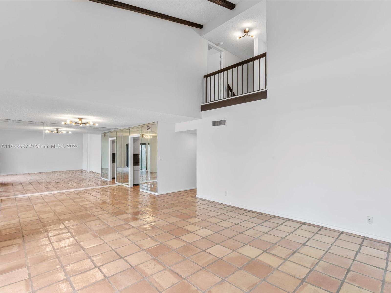 TOWNHOUSES OF EMERALD HIL - Residential Lease