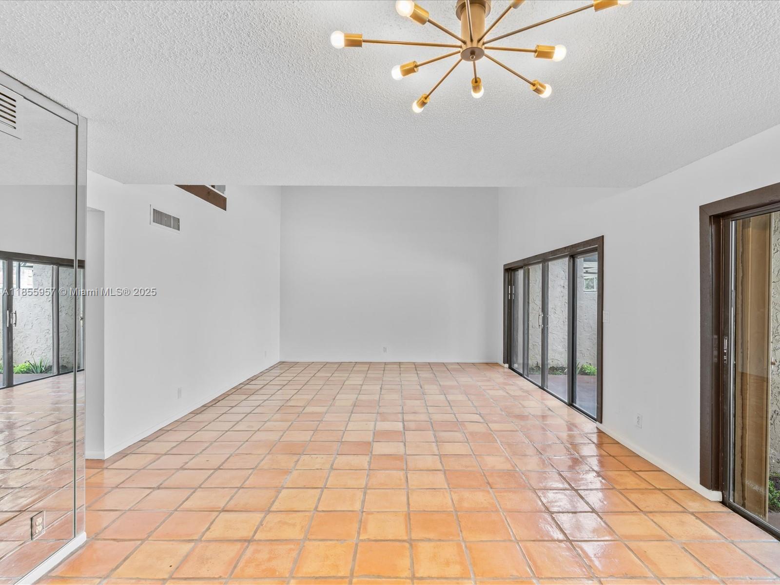 TOWNHOUSES OF EMERALD HIL - Residential Lease