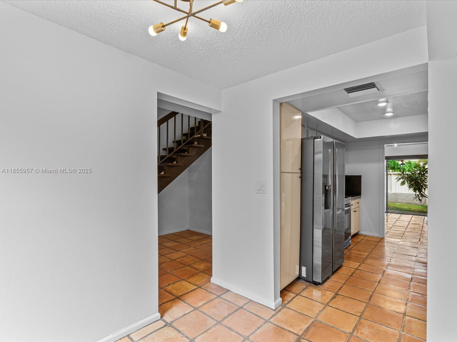 TOWNHOUSES OF EMERALD HIL - Residential Lease