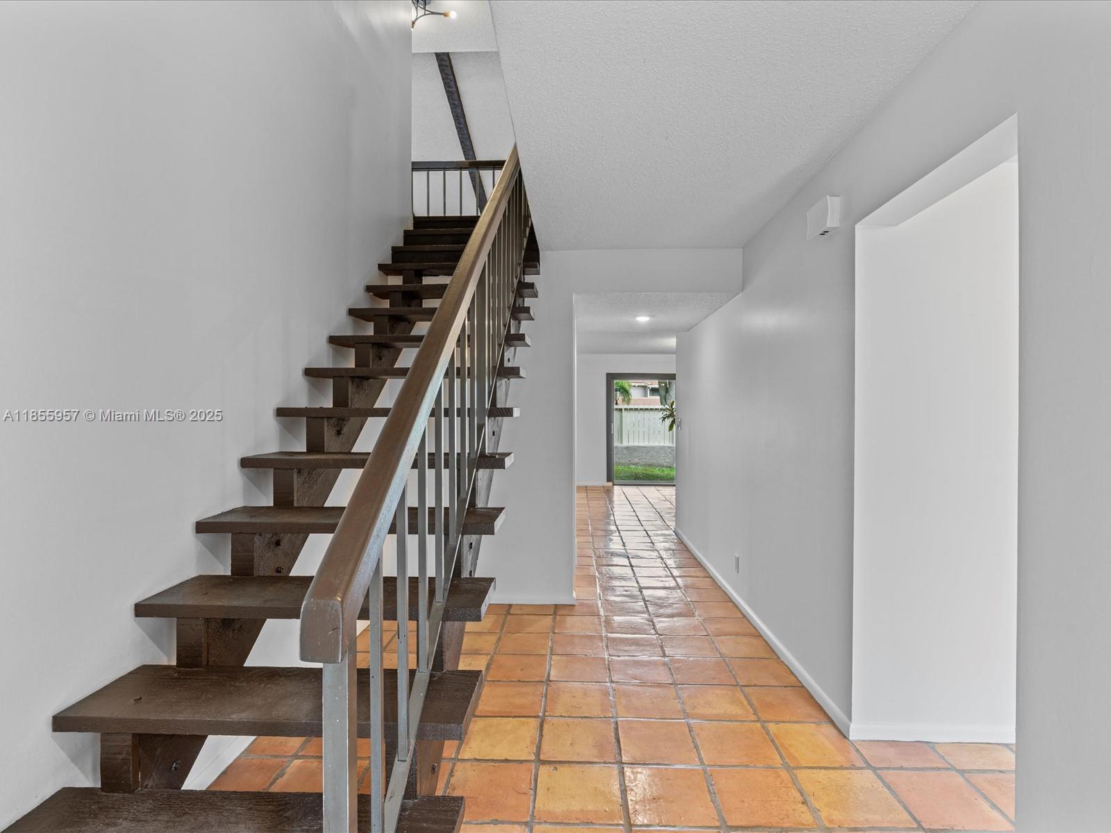 TOWNHOUSES OF EMERALD HIL - Residential Lease