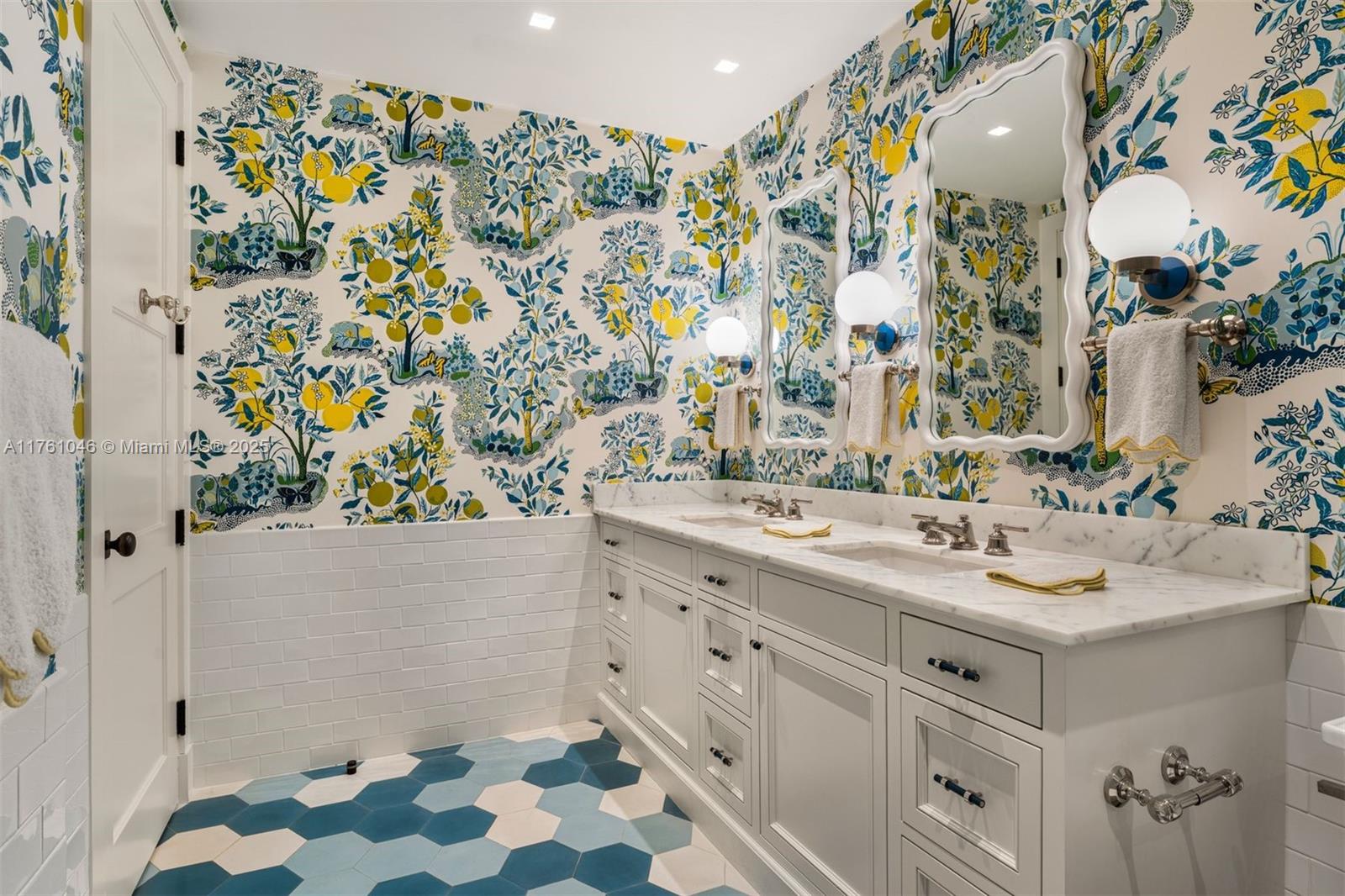 YE LITTLE WOOD AMND PLAT - Residential